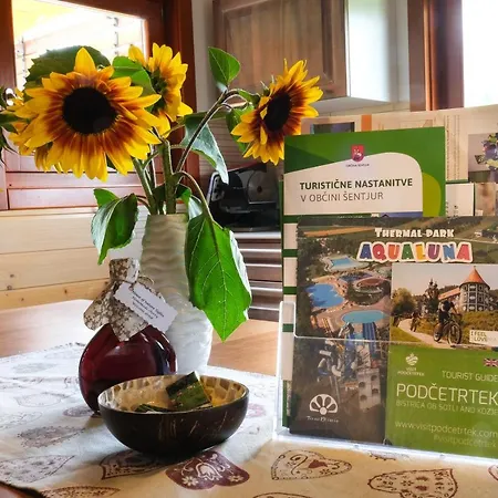 House Of Nature Tajhte Dağ evi Planina pri Sevnici